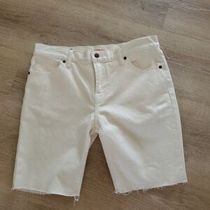 Johnny Was Boyfriend Denim Raw Hem Jean Shorts Size 28